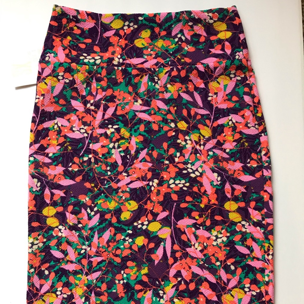 XS Lularoe Cassie Pencil Skirt